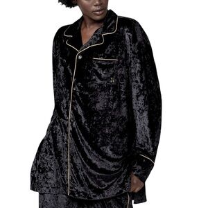 Honor The Gift Velvet PJ Top - Black